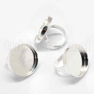 Base de anillo con bandeja para cabujón o aplicación de resina, disponible en dos tonos, Bandeja 25 mm; anillo interno ajustable 17mm.