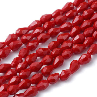 Cuentas de vidrio de imitación jade, facetadas, gota, color rojo, tamaño 6x4mm.