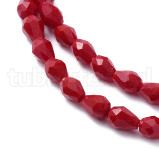 Cuentas de vidrio de imitación jade, facetadas, gota, color rojo, tamaño 6x4mm.