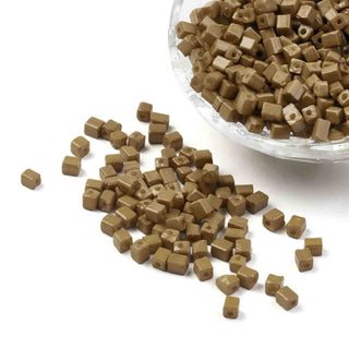 Abalorio Vidrio Cubo Irregular 3 mm | Varios Tonos | 15 gr
